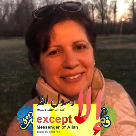 Poshmark profile picture for @siham